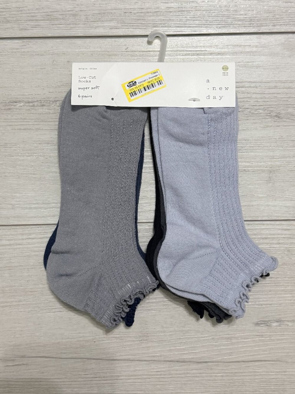 A New Day Women's Low Cut Socks 6 Pairs Super Soft Assorted Colors Size 4-10 NEW